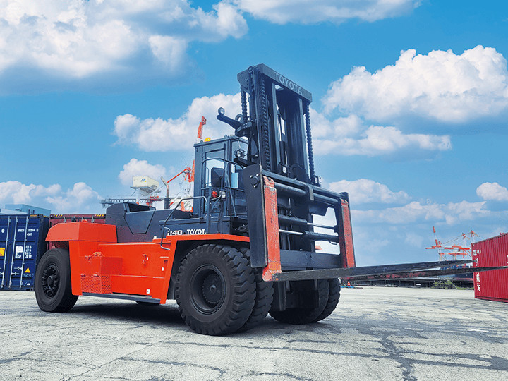 Large Forklifts 24t
